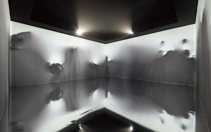 Yiyun Kang, 〈Beyond The Scene (비욘드 더 씬)〉, 2020, Projection mapping installation, 8x8x4(m), 9’ 30“, Courtesy of the artist. Photography by Jang Jun-Ho