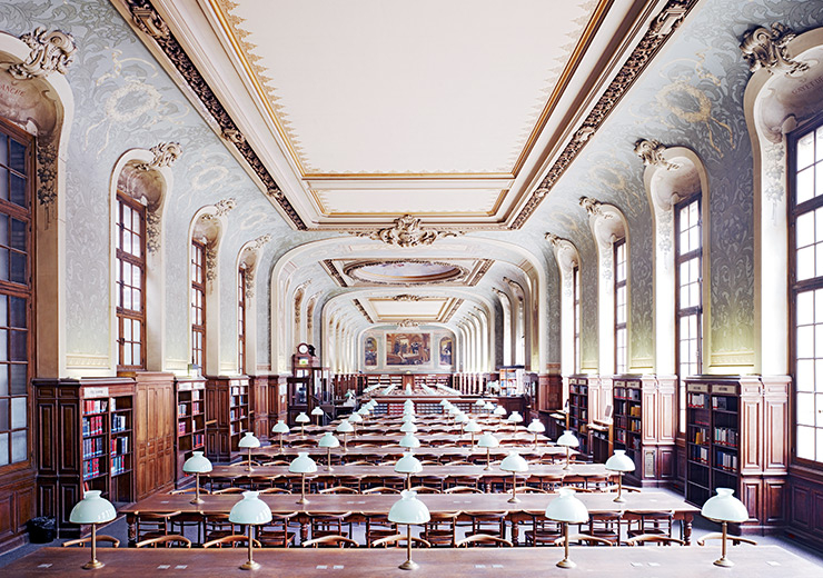 〈Bibliotheque de la Sorbonne Paris I〉, 2007, C-Print, 200x289.3cm. Copyright Candida Hofer/ VG Bild-Kunst Bonn
