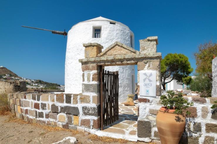 200년 전에 세워진 풍차 주택(c)Aera Milos 