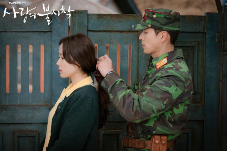 사진 tvN 〈사랑의 불시착〉