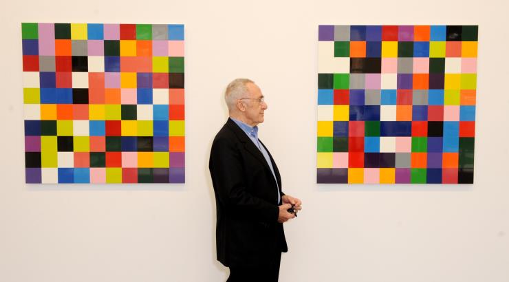 2008년 런던 서펜타인 갤러리에서 전시해 전 세계적으로 유명해진 '4900가지 색채'의 버전 2. 이 작품에는 11개의 버전이 있고, 이번에 루이 비통 전시에 온 작품은 '버전 9'이다. 
