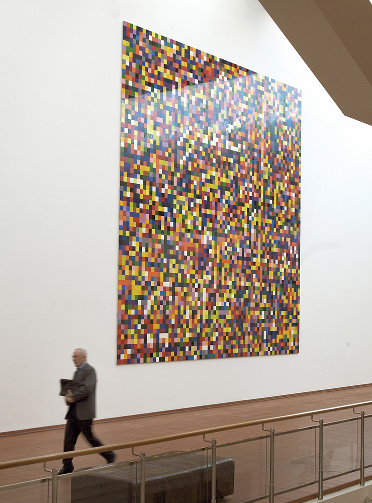 루이 비통 재단 미술관은 총 32점의 리히터 작품을 소장한 것으로 알려져 있다. 이번에 서울에서 선보이는 〈4900가지 색채〉 9번 버전은 국내는 물론 파리 루이 비통 재단 미술관에서도 선보인 적이 없다.