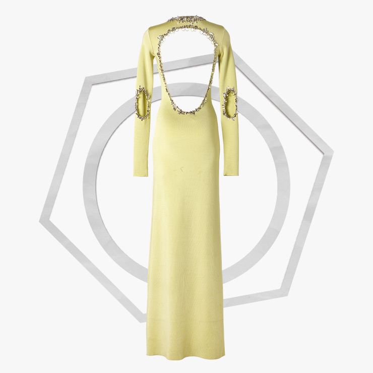 크리스털 장식으로 화려함을 살린 베어백 드레스는 4백36만5천원, Givenchy. 