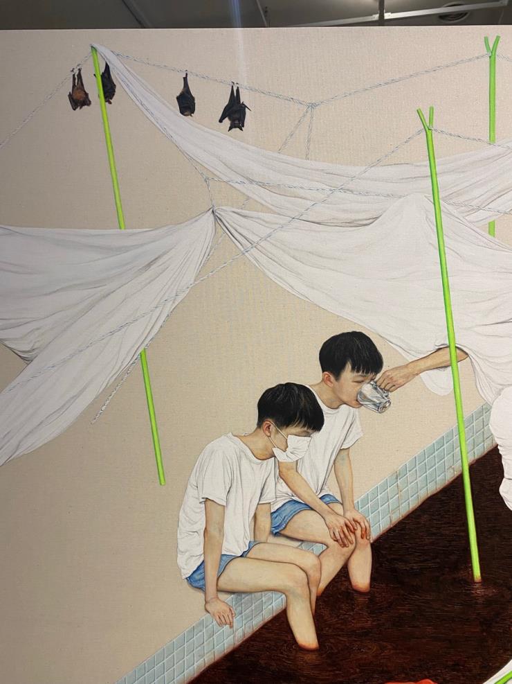 이진주, 〈사각 死角〉, 2020, 리넨에 한국화와 아크릴릭
