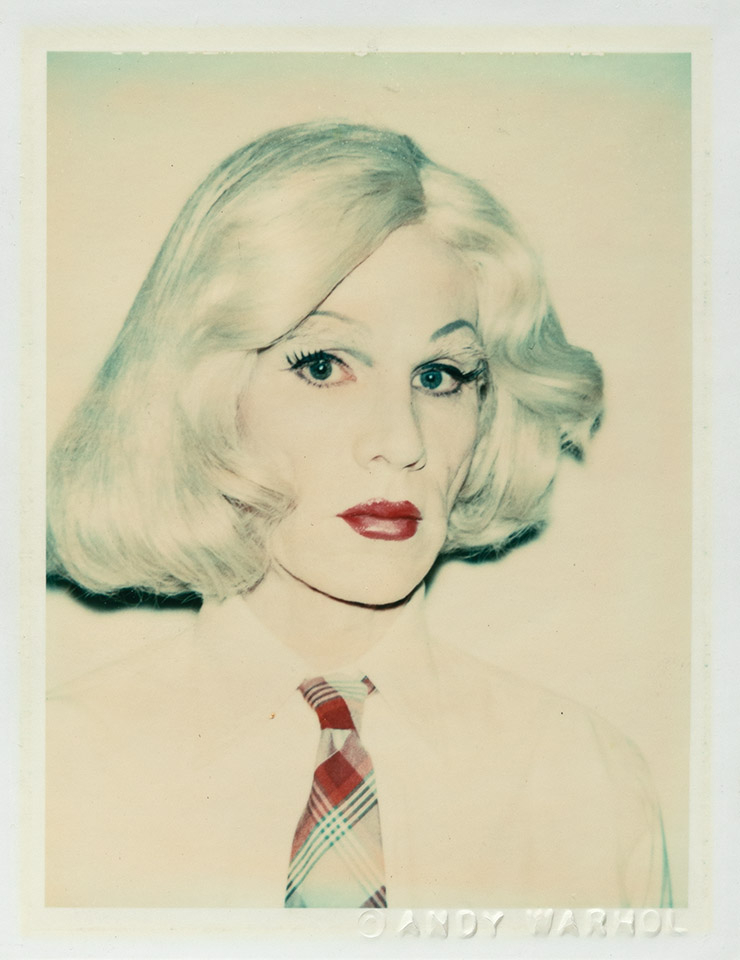 〈Self-Portraits in Drag〉, 1980-1982. © The Andy Warhol Foundation for Visual Arts, Inc. Licensed by Adagp, Paris 2021. Courtesy of Fondation Louis Vuitton. Photo credits © Primae / Louis Bourjac.