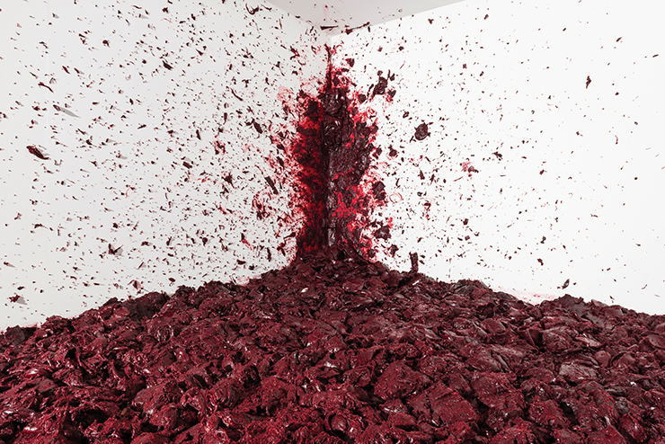 Anish Kapoor, 〈Shooting Into the Corner〉, 2008-2009,Mixed media.Dimensions variablePhoto ⓒ Dave Morgan ⓒAnish Kapoor. All rights reserved SIAE, 2021