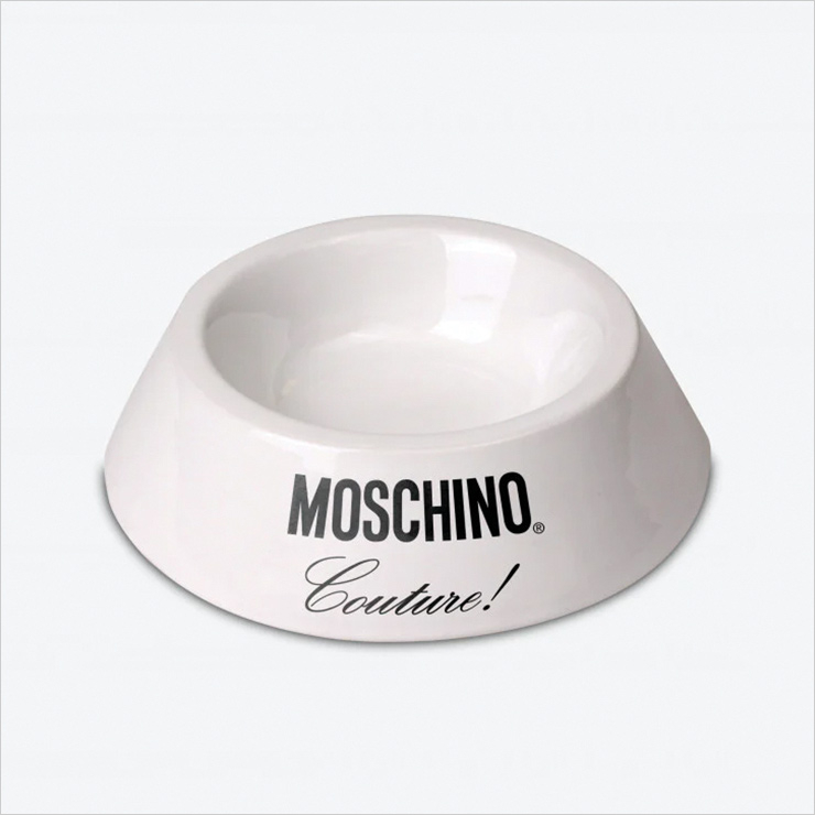 타이포그래피 포인트의 밥그릇은 가격 미정, Moschino.