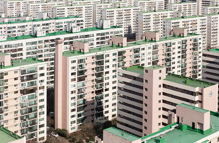 1971년에 준공돼 서울 여의도에서 가장 오래된 시범아파트 역시 재건축을 앞두고 있다.